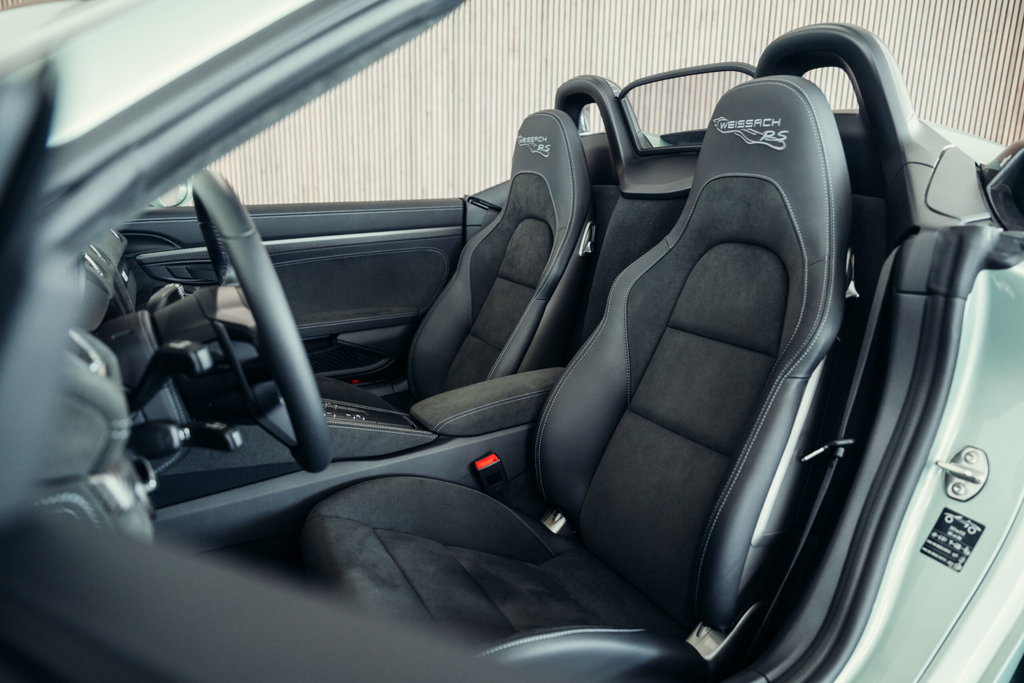 Porsche 718 Spyder RS