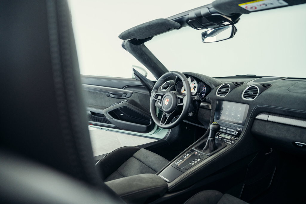 Porsche 718 Spyder RS