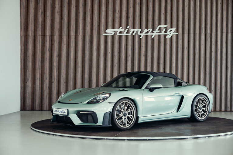 Porsche 718 Spyder RS