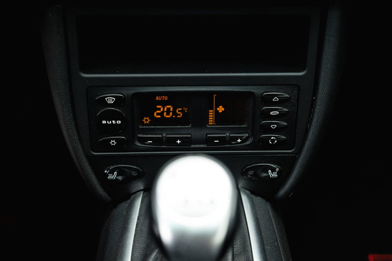Porsche 996 Carrera 4