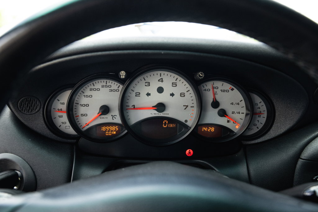 Porsche 996 Carrera 4