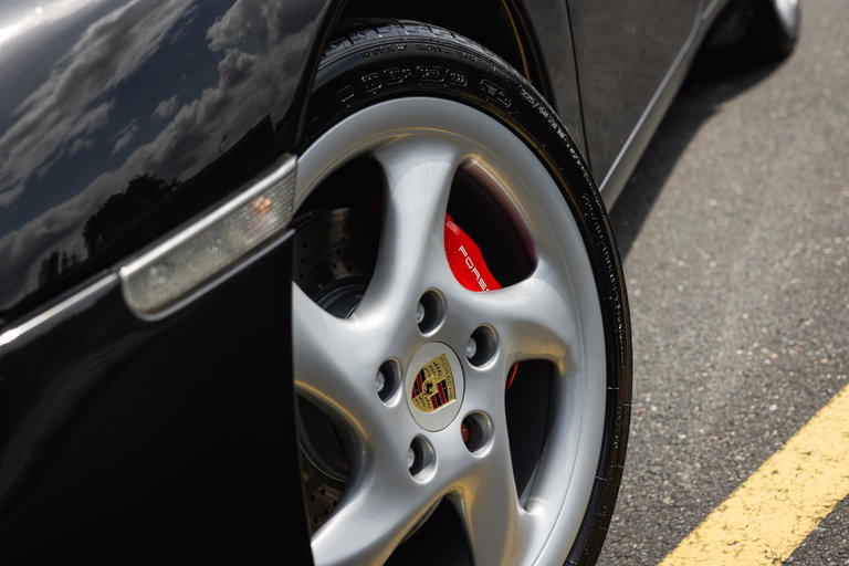 Porsche 996 Carrera 4