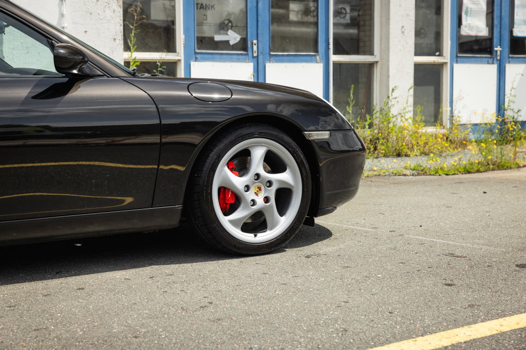 Porsche 996 Carrera 4
