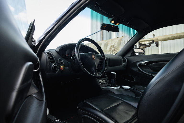 Porsche 996 Carrera 4