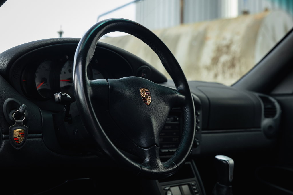 Porsche 996 Carrera 4