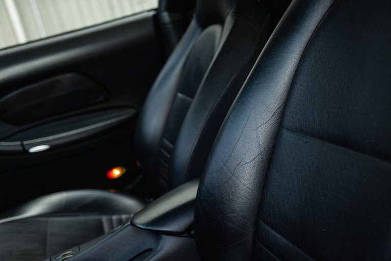 Porsche 996 Carrera 4