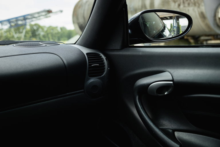 Porsche 996 Carrera 4