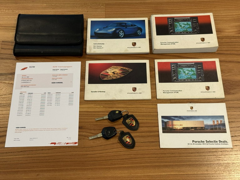 Porsche 996 Carrera 4