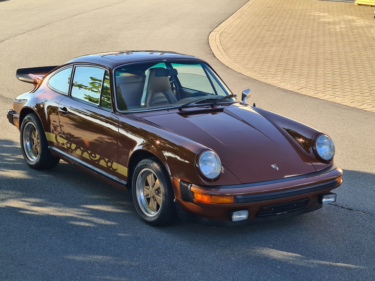 Porsche 911 Carrera