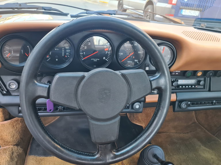 Porsche 911 Carrera (US)