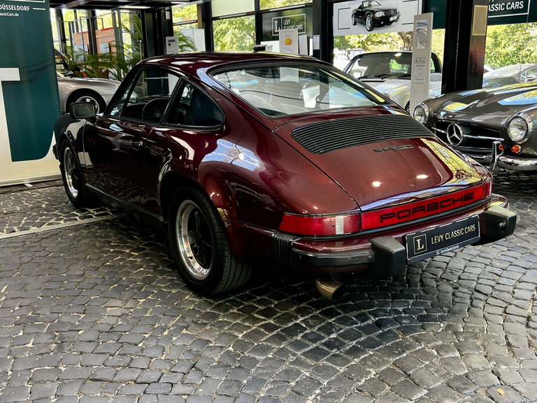 Porsche 911 SC