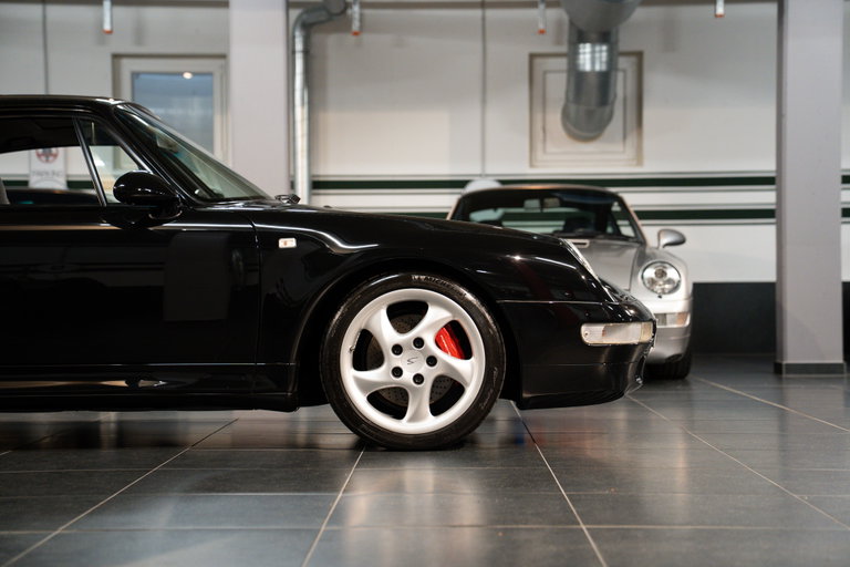 Porsche 993 Carrera 4S