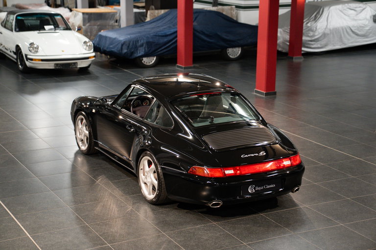 Porsche 993 Carrera 4S