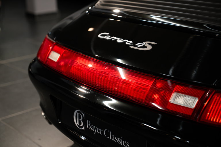Porsche 993 Carrera 4S