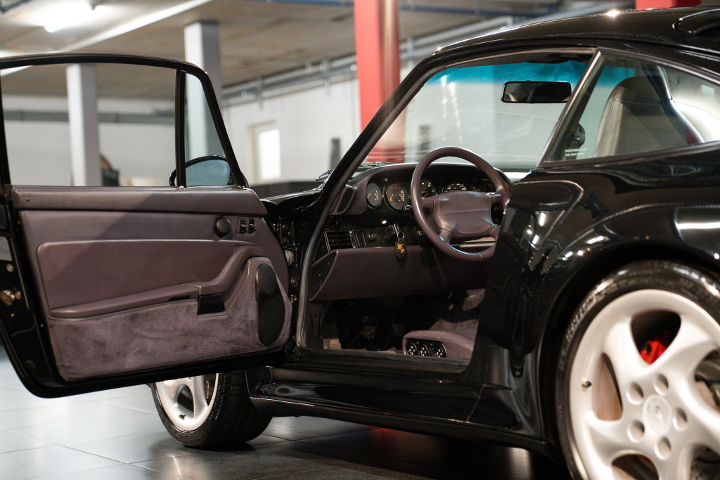Porsche 993 Carrera 4S