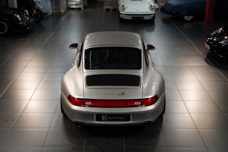 Porsche 993 Carrera 4S