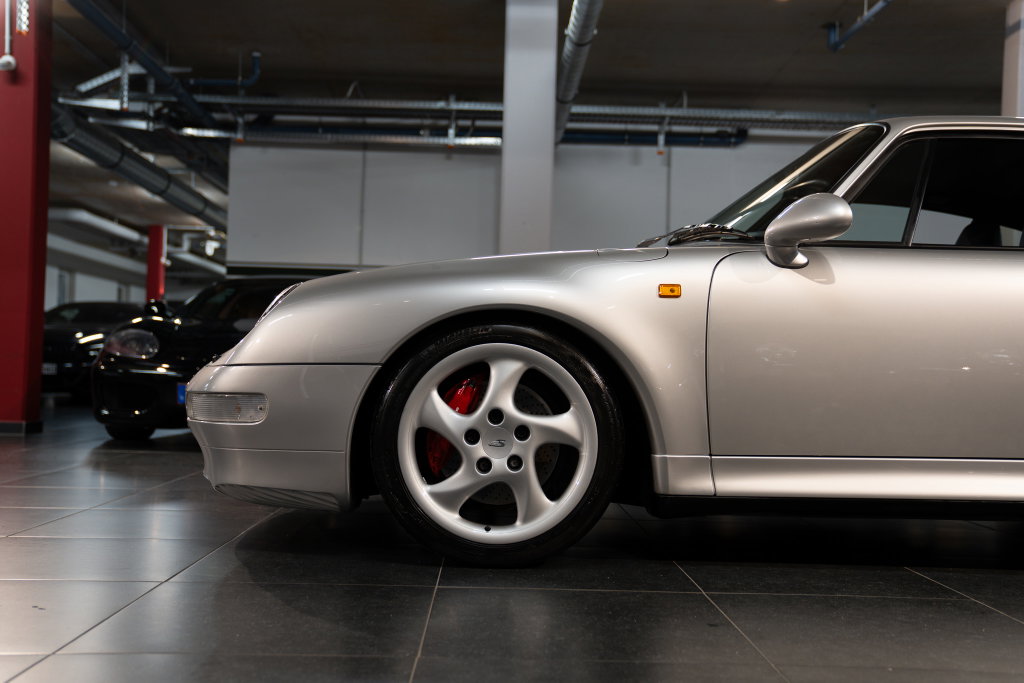 Porsche 993 Carrera 4S