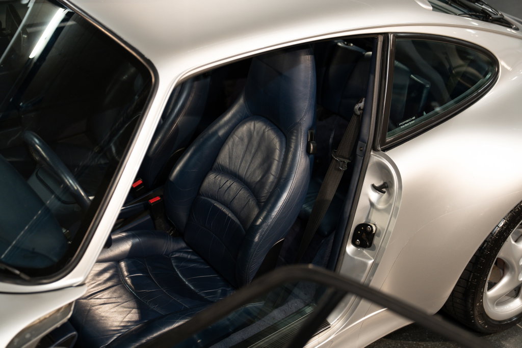 Porsche 993 Carrera 4S
