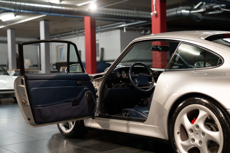 Porsche 993 Carrera 4S
