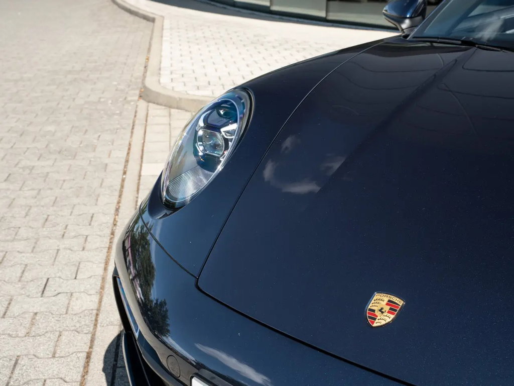 Porsche 992 Carrera 4S