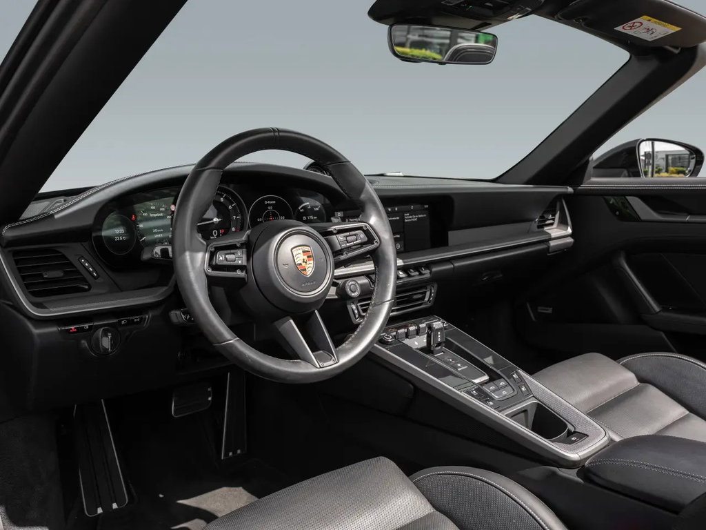 Porsche 992 Carrera 4S