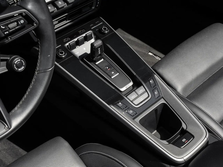 Porsche 992 Carrera 4S