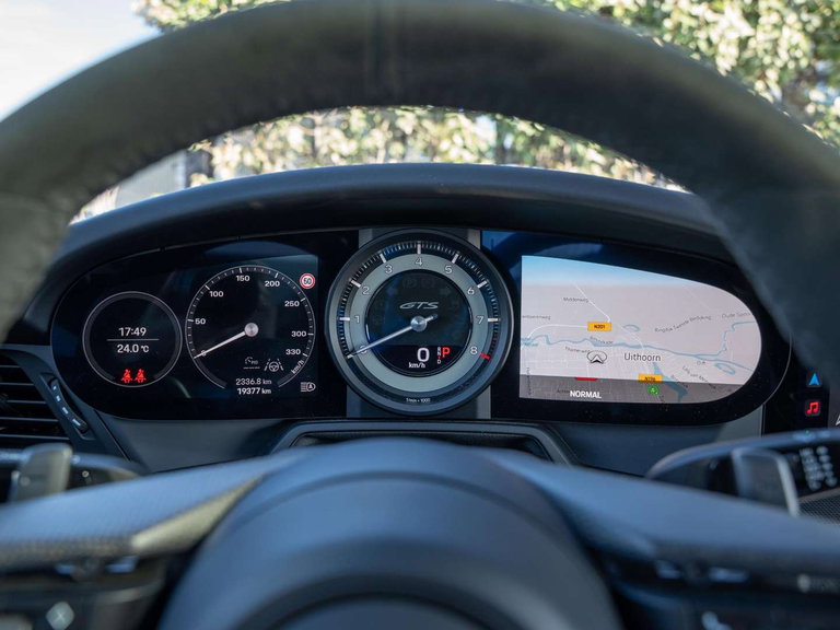 Porsche 992 Carrera GTS