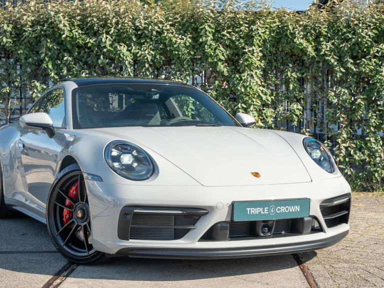 Porsche 992 Carrera GTS