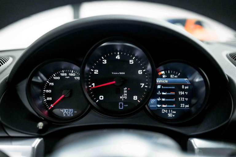 Porsche 718 Cayman