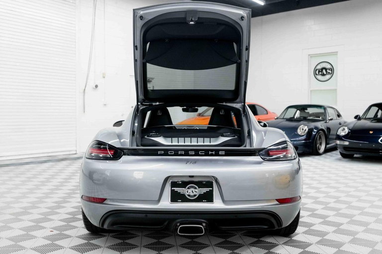 Porsche 718 Cayman
