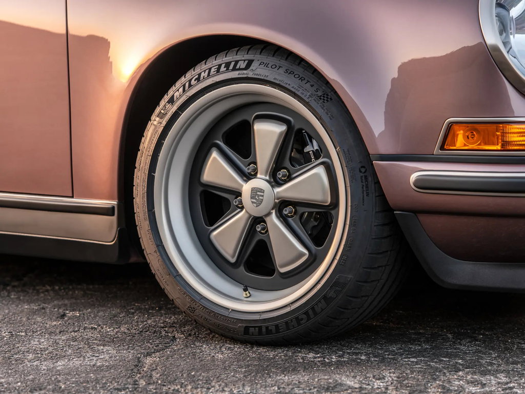 Porsche 911 Reimagined by Singer