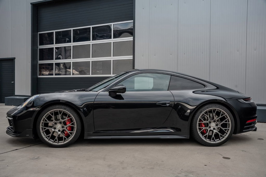 Porsche 992 Carrera 4S