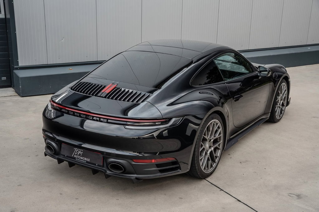 Porsche 992 Carrera 4S