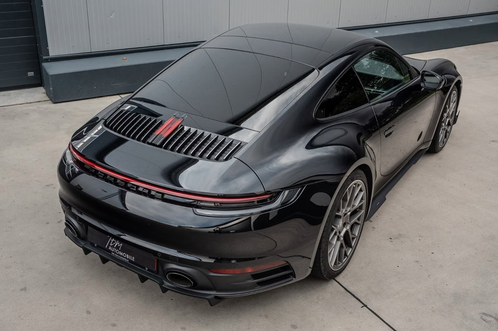 Porsche 992 Carrera 4S