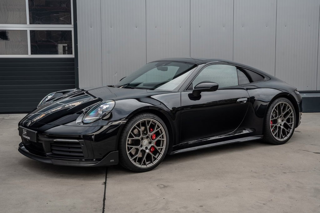 Porsche 992 Carrera 4S