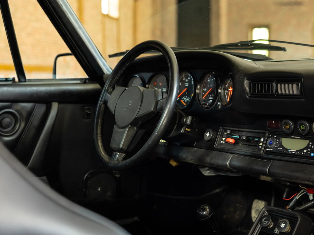 Porsche 911 Turbo 3.3