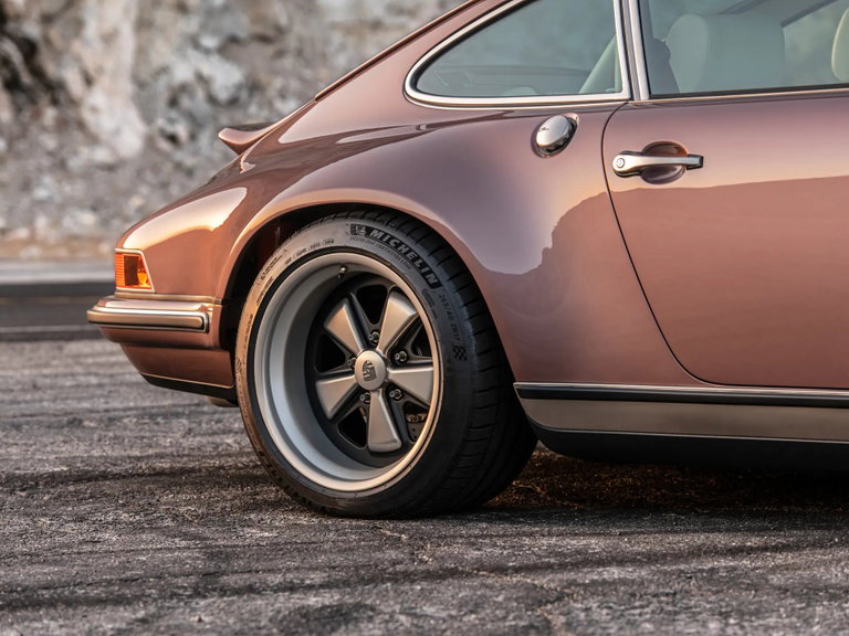 Porsche 911 Reimagined by Singer