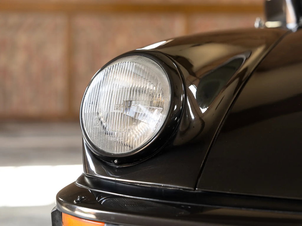 Porsche 911 Turbo 3.3
