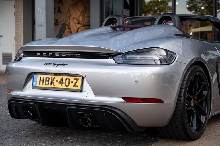 Porsche 718 Spyder