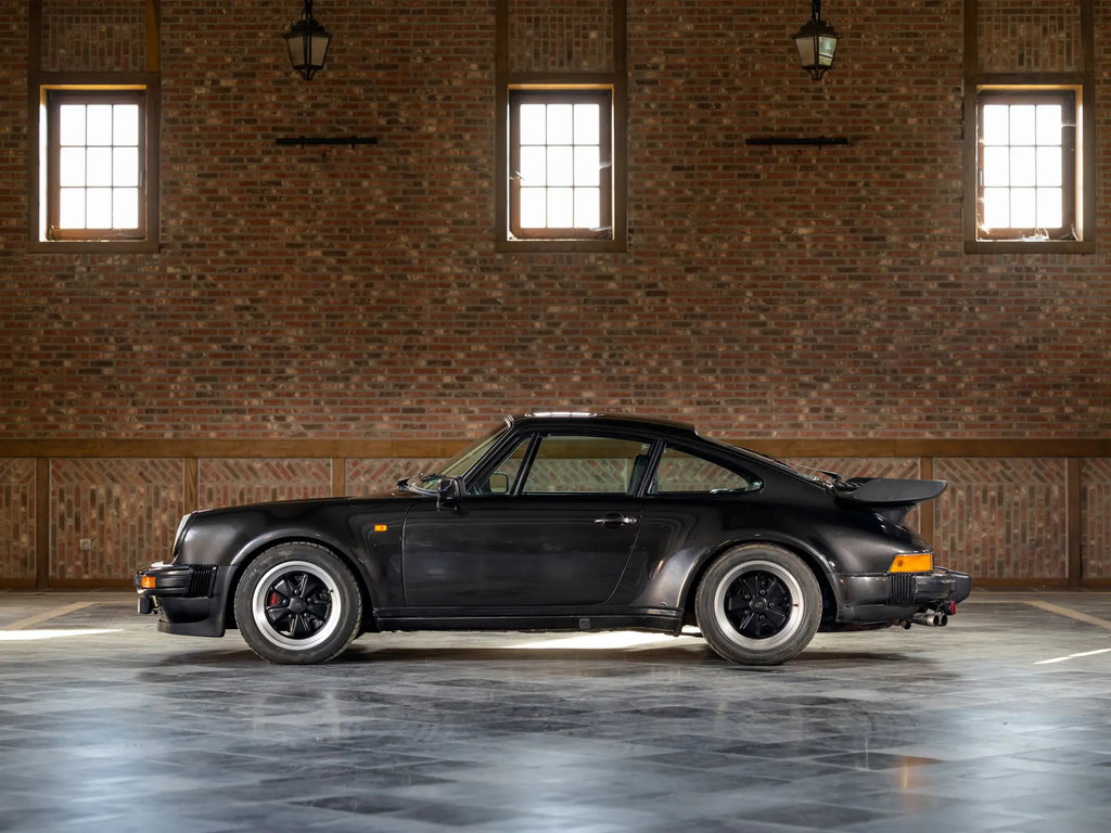 Porsche 911 Turbo 3.3