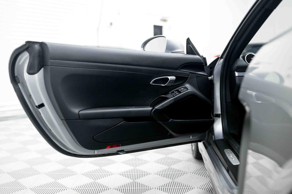 Porsche 718 Cayman