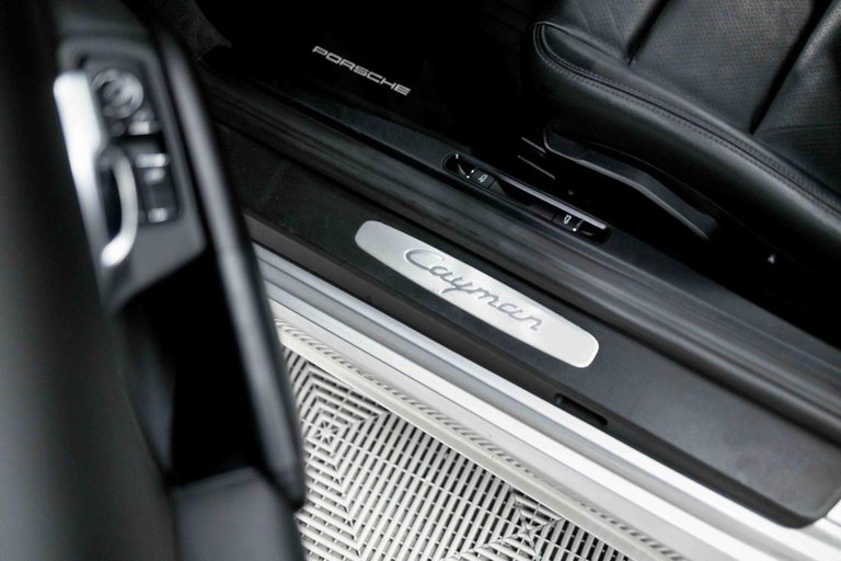 Porsche 718 Cayman