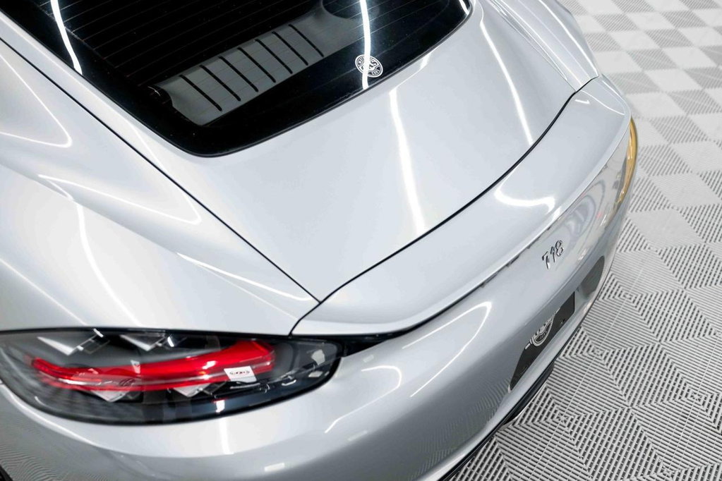 Porsche 718 Cayman