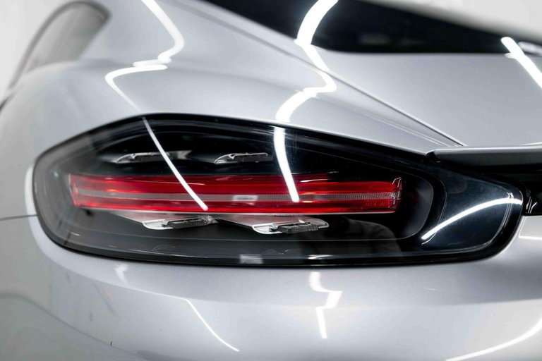 Porsche 718 Cayman
