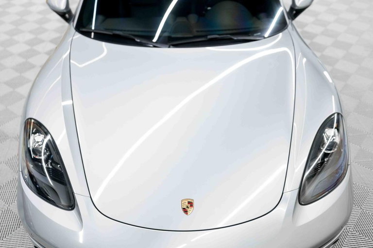 Porsche 718 Cayman