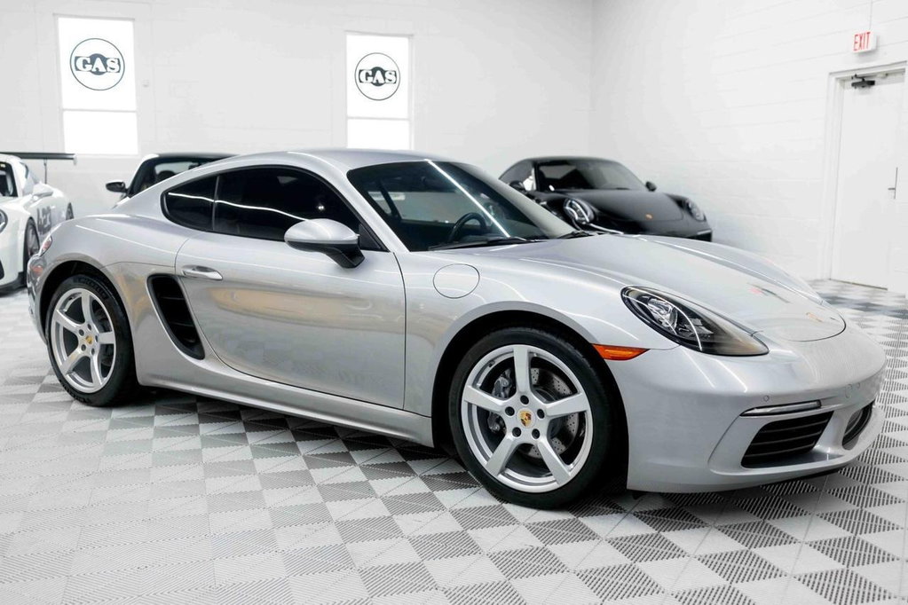 Porsche 718 Cayman