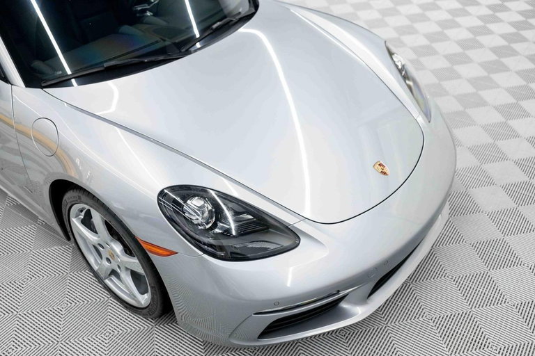 Porsche 718 Cayman