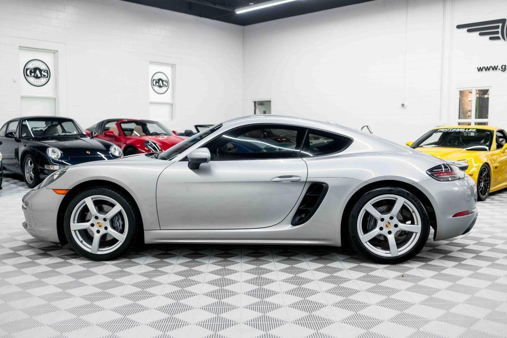 Porsche 718 Cayman