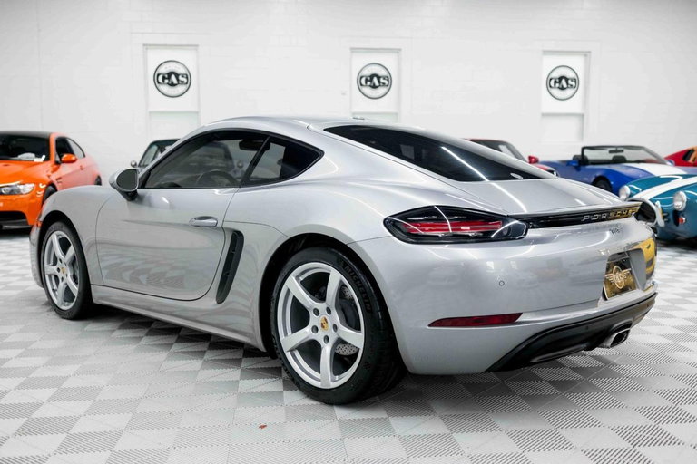 Porsche 718 Cayman