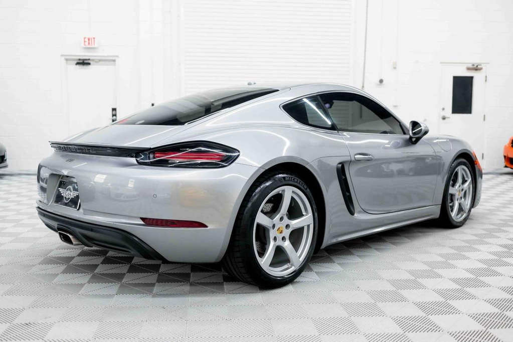 Porsche 718 Cayman